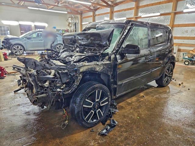 KIA SOUL + 2010 with VIN KNDJT2A23A7125817 - Photo from auction