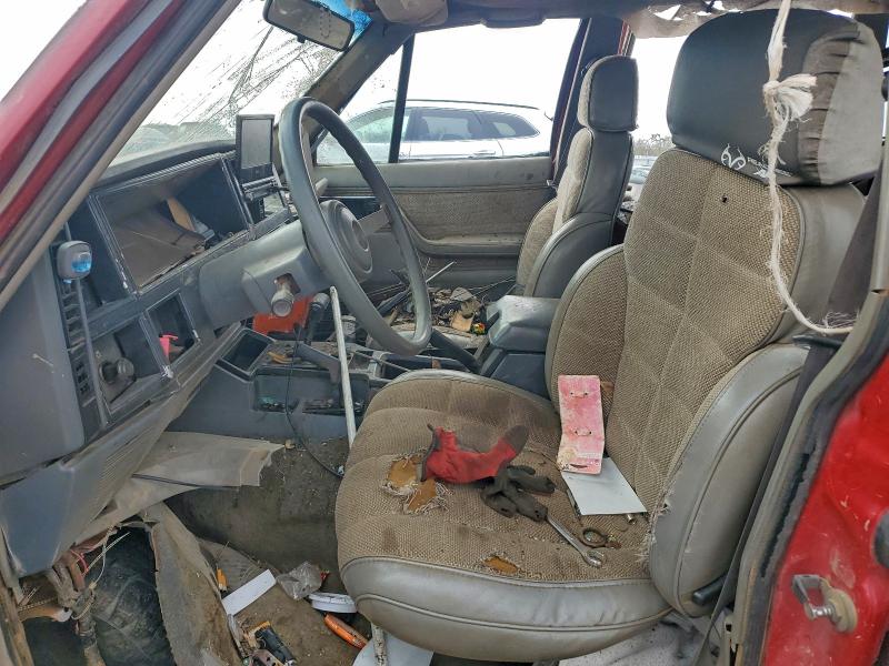 Photo 7 from auction – 1992 JEEP CHEROKEE with VIN 1J4FJ58S7NL215515