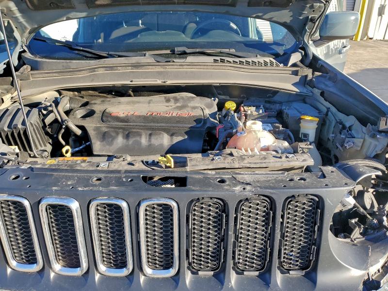 Photo 11 from auction – 2017 JEEP RENEGADE L with VIN ZACCJABB5HPG15213