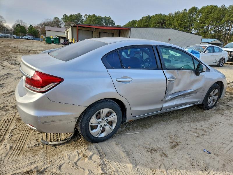 Photo 3 from auction – 2013 HONDA CIVIC with VIN 19XFB2F52DE271335