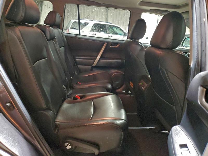 Photo 11 from auction – 2012 TOYOTA HIGHLANDER with VIN 5TDBK3EH5CS127332