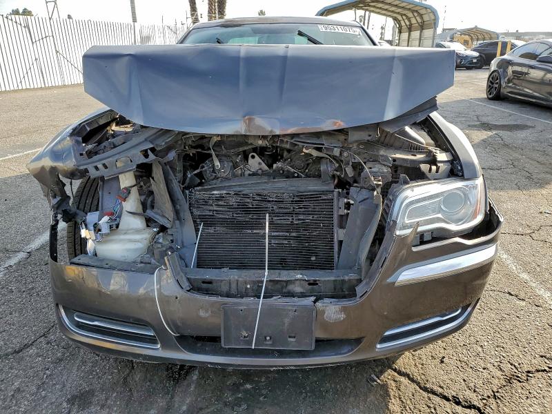 Photo 5 from auction – 2013 CHRYSLER 300 with VIN 2C3CCAAG3DH573129
