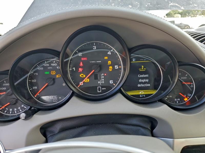 Photo 9 from auction – 2013 PORSCHE CAYENNE with VIN WP1AF2A29DLA40921