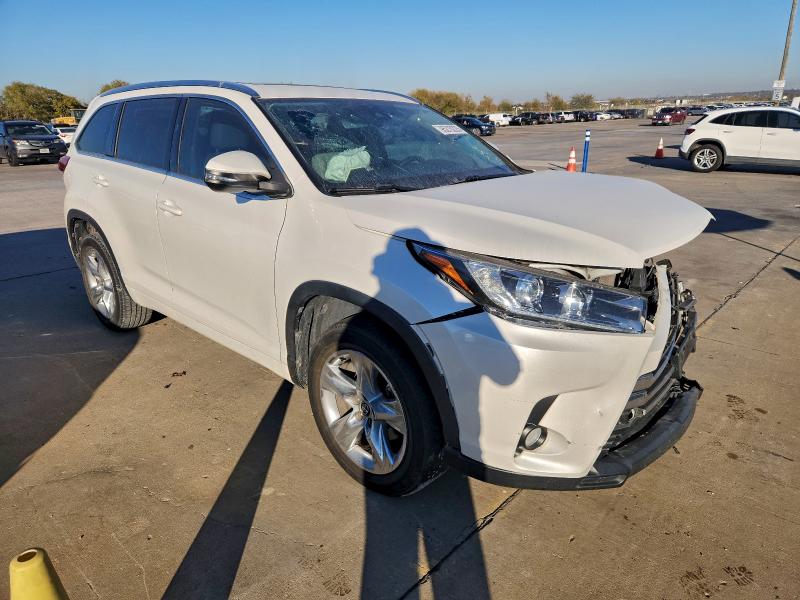 Photo 4 from auction – 2018 TOYOTA HIGHLANDER with VIN 5TDYZRFH2JS239297