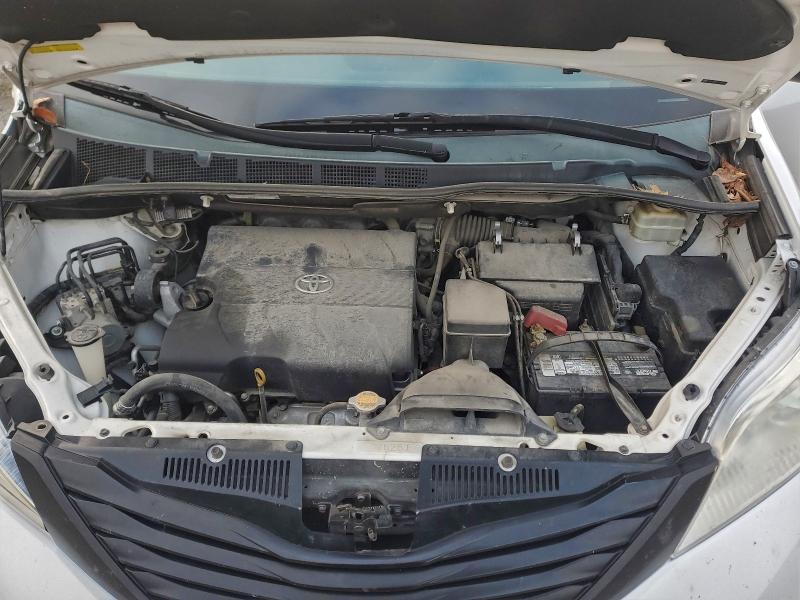 Photo 12 from auction – 2015 TOYOTA SIENNA with VIN 5TDZK3DC9FS567188