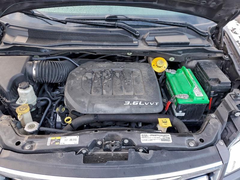 Photo 12 from auction – 2015 CHRYSLER TOWN & COU with VIN 2C4RC1BG3FR753552