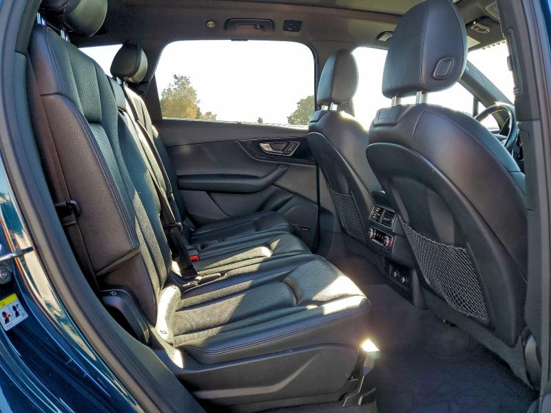 Photo 11 from auction – 2018 AUDI Q7 PREMIUM with VIN WA1LAAF78JD054087