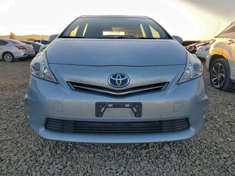 Photo 5 from auction – 2014 TOYOTA PRIUS V with VIN JTDZN3EU6E3307961