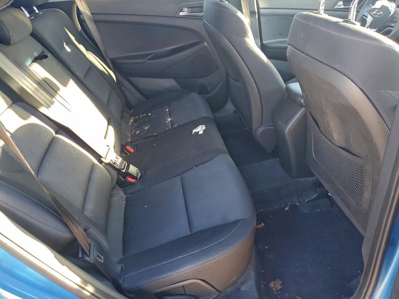Photo 10 from auction – 2016 HYUNDAI TUCSON SE with VIN KM8J23A42GU213645
