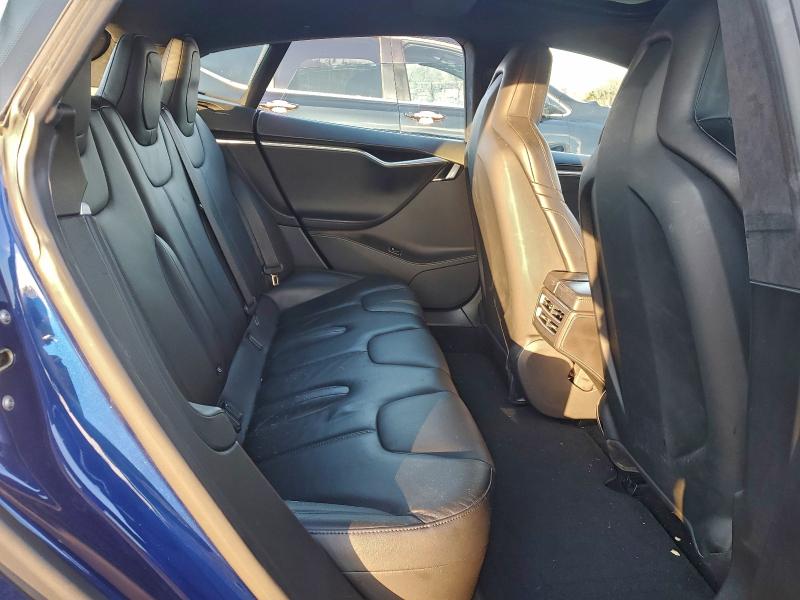 Photo 10 from auction – 2015 TESLA MODEL S with VIN 5YJSA1E29FF114790