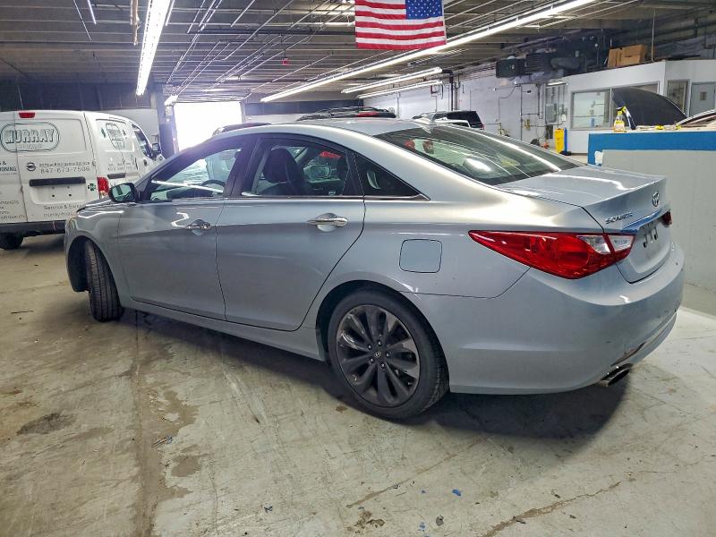 Photo 2 from auction – 2011 HYUNDAI SONATA SE with VIN 5NPEC4AC5BH137275