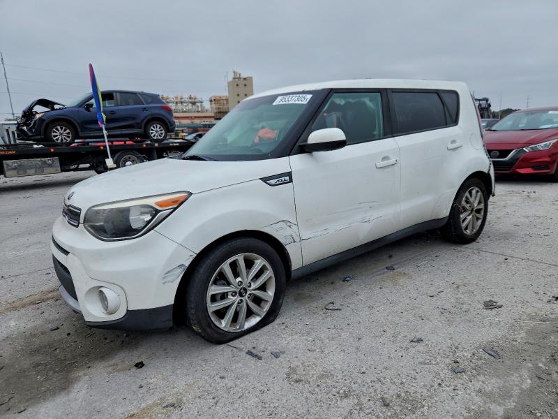 KIA SOUL + 2018 with VIN KNDJP3A58J7511721 - Photo from auction