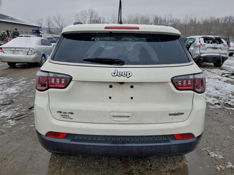 Photo 6 from auction – 2018 JEEP COMPASS LA with VIN 3C4NJDBB4JT366735