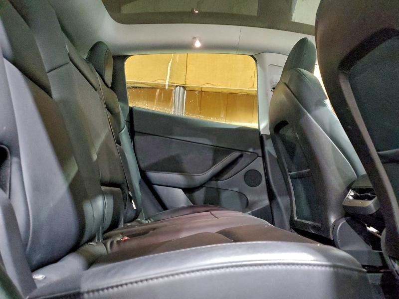 Photo 11 from auction – 2021 TESLA MODEL Y with VIN 5YJYGDEE8MF203476