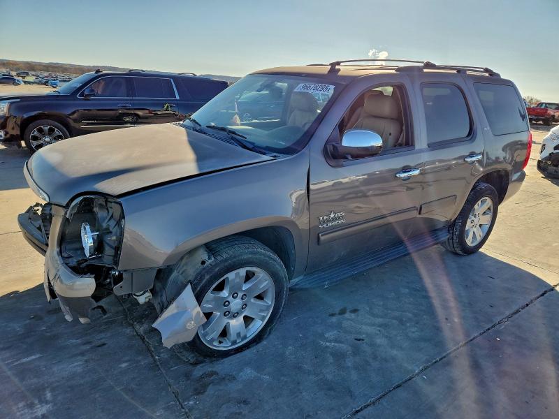 GMC YUKON SLT 2013 with VIN 1GKS1CE01DR360643 - Photo from auction