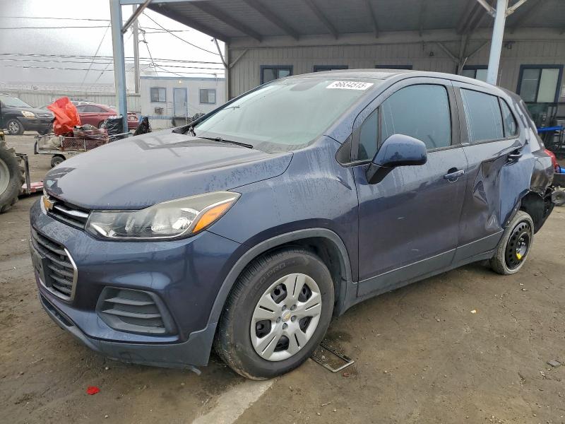 CHEVROLET TRAX LS 2018 with VIN 3GNCJKSB2JL337821 - Photo from auction