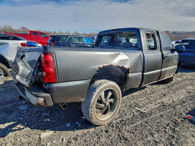Photo 3 from auction – 2005 CHEVROLET SILVERADO with VIN 1GCEK19Z75Z245047