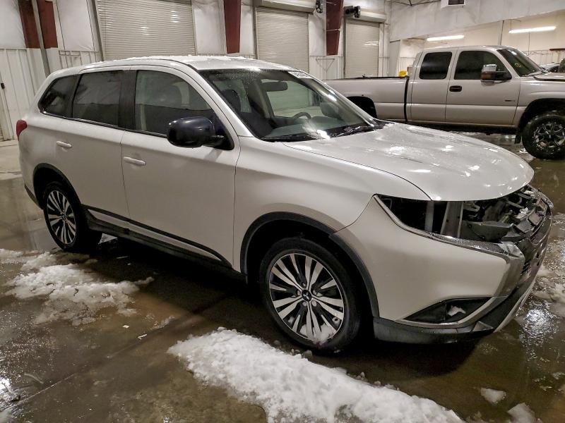 Photo 4 from auction – 2019 MITSUBISHI OUTLANDER with VIN JA4AZ3A33KZ038349
