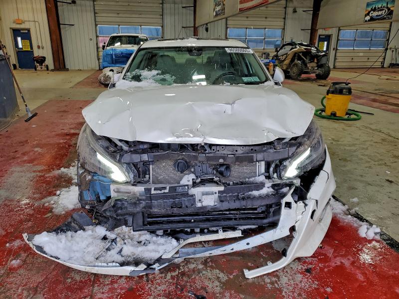 Photo 5 from auction – 2019 NISSAN ALTIMA SV with VIN 1N4BL4DW0KC194896