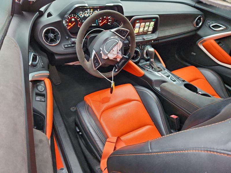 Photo 8 from auction – 2018 CHEVROLET CAMARO with VIN 1G1FD1RS8J0171114