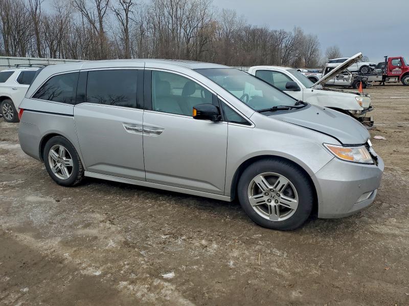 Photo 4 from auction – 2011 HONDA ODYSSEY TO with VIN 5FNRL5H95BB076543