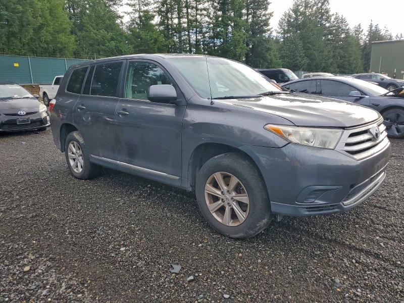 Photo 4 from auction – 2012 TOYOTA HIGHLANDER with VIN 5TDBK3EH1CS110656