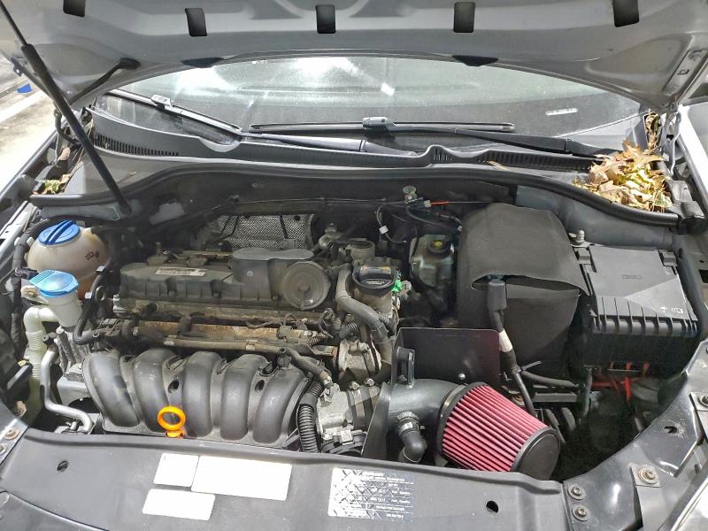 Photo 11 from auction – 2011 VOLKSWAGEN GOLF with VIN WVWDB7AJ3BW280282