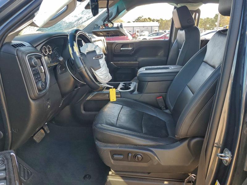 Photo 7 from auction – 2021 CHEVROLET SILVERADO with VIN 1GCUYEED7MZ434730