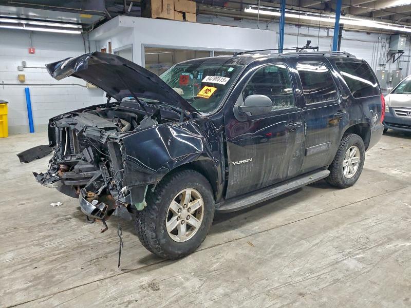GMC YUKON SLE 2011 with VIN 1GKS1AE08BR305107 - Photo from auction