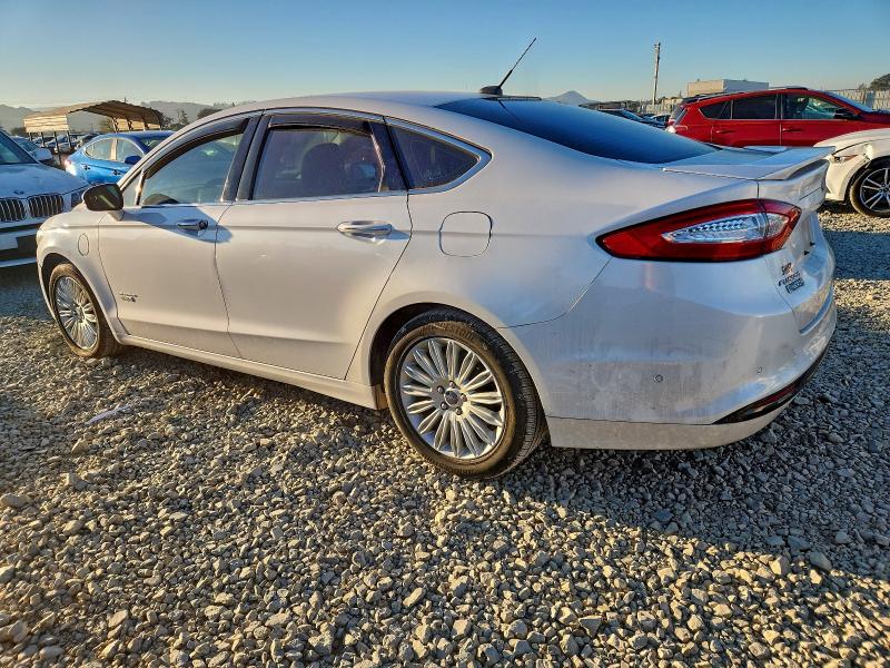 Photo 2 from auction – 2014 FORD FUSION TIT with VIN 3FA6P0SU1ER337781