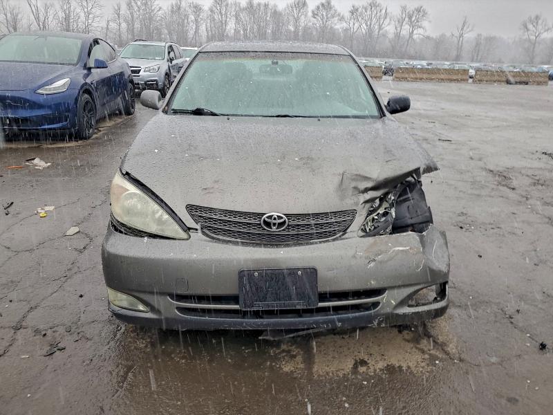 Photo 5 from auction – 2003 TOYOTA CAMRY LE with VIN JTDBF30K030145179