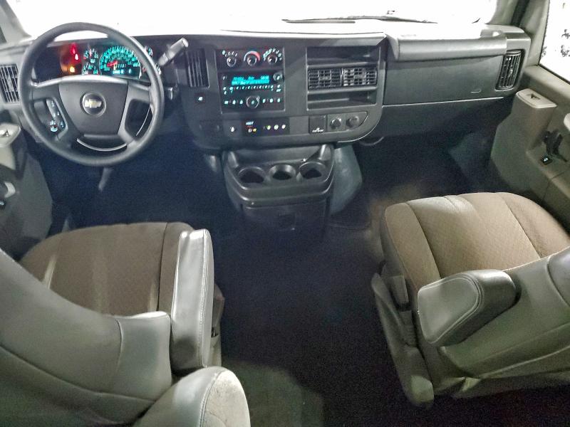 Photo 8 from auction – 2017 CHEVROLET EXPRESS G3 with VIN 1GAZGPFG0H1227879