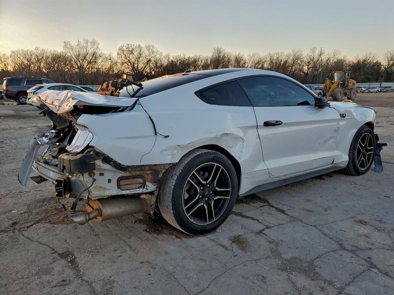 Photo 3 from auction – 2018 FORD MUSTANG with VIN 1FA6P8TH8J5156142