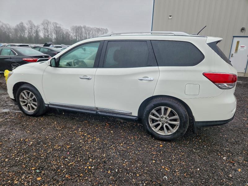 Photo 2 from auction – 2015 NISSAN PATHFINDER with VIN 5N1AR2MN4FC697493
