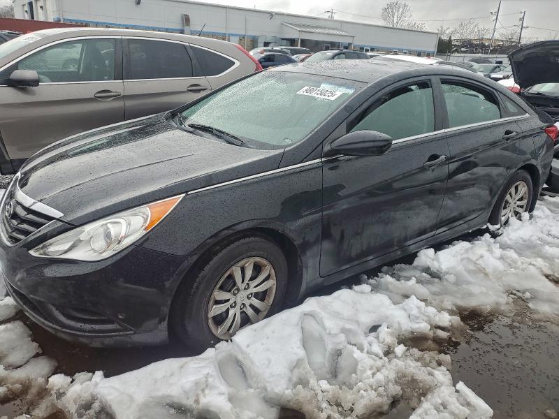 HYUNDAI SONATA GLS 2013 with VIN 5NPEB4AC8DH569736 - Photo from auction