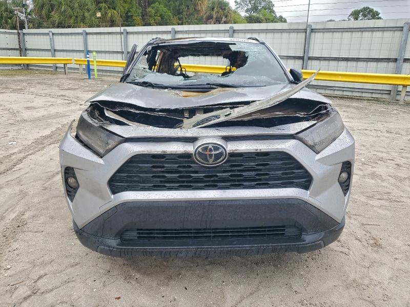Zdjęcie 5 z aukcji – 2020 TOYOTA RAV4 z VIN JTMW1RFVXLD059035