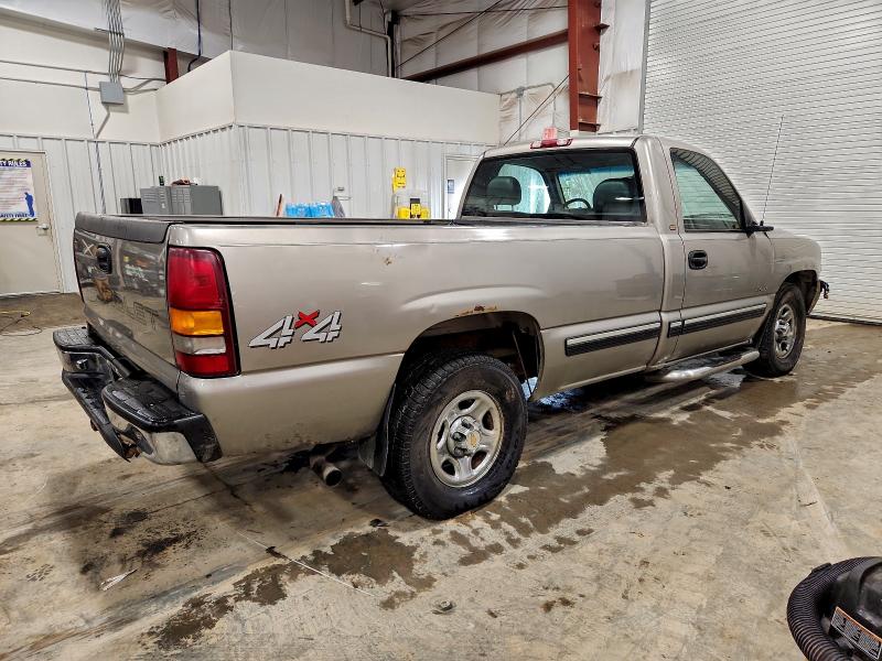 Photo 3 from auction – 2000 CHEVROLET SILVERADO with VIN 1GCEK14V5YE417706