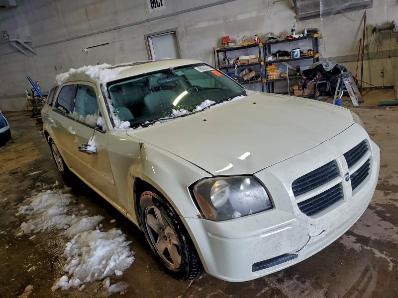 Photo 4 from auction – 2005 DODGE MAGNUM SXT with VIN 2D4FV48V75H529504