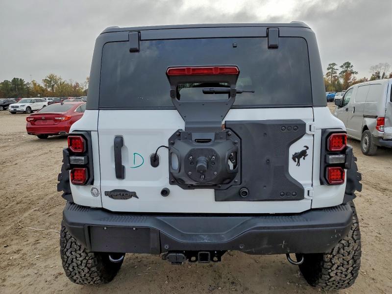 Zdjęcie 6 z aukcji – 2024 FORD BRONCO RAP z VIN 1FMEE0RRXRLA28131