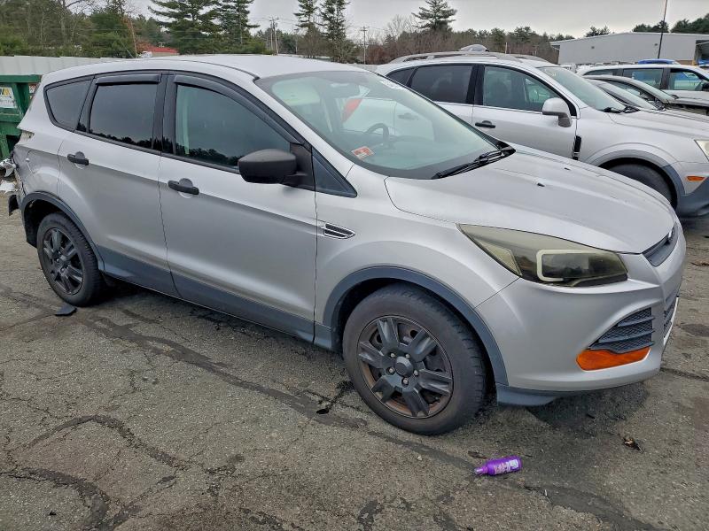 Photo 4 from auction – 2013 FORD ESCAPE S with VIN 1FMCU0F78DUC06103