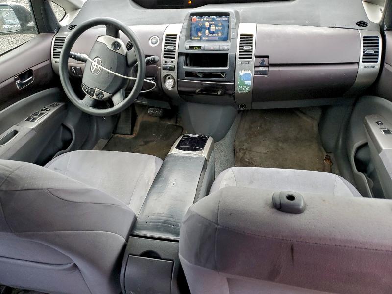 Photo 8 from auction – 2004 TOYOTA PRIUS with VIN JTDKB20U140090623