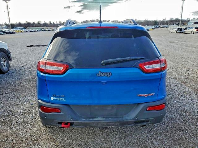 Photo 6 from auction – 2018 JEEP CHEROKEE T with VIN 1C4PJMBX4JD515753