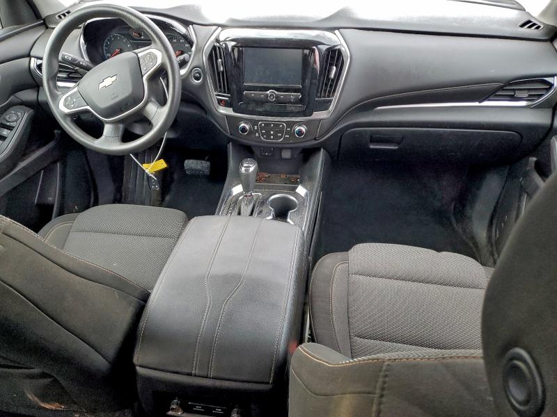 Photo 8 from auction – 2018 CHEVROLET TRAVERSE L with VIN 1GNERFKW1JJ240922