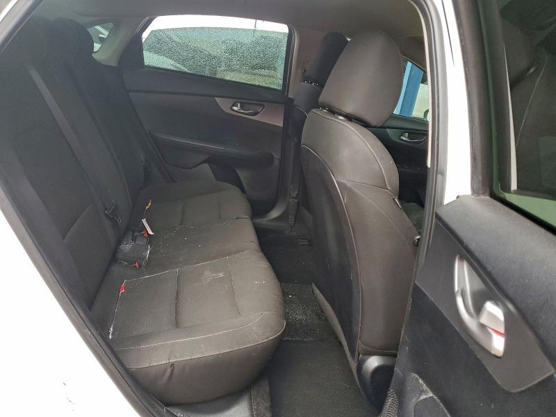 Photo 10 from auction – 2019 KIA FORTE FE with VIN 3KPF24AD6KE134003