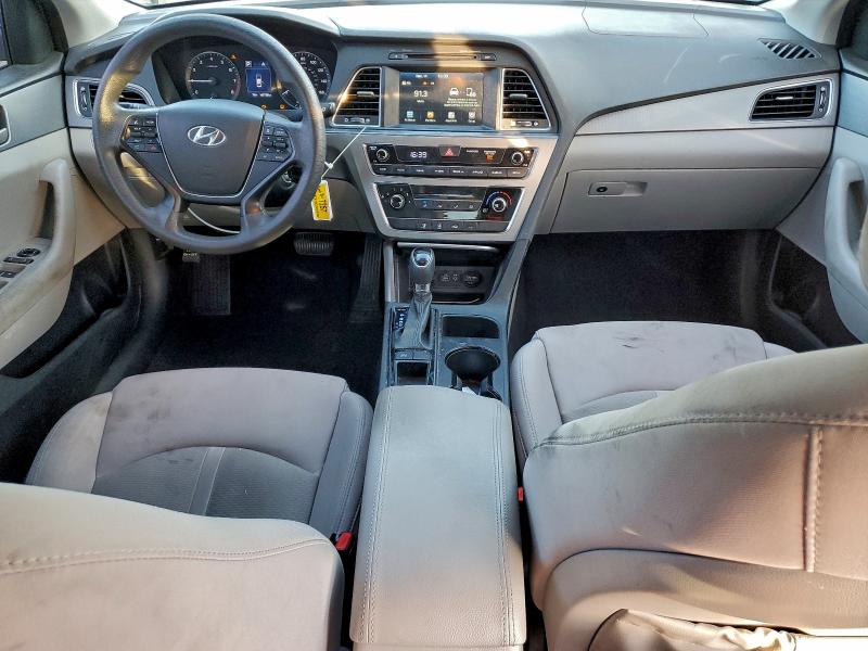 Photo 8 from auction – 2017 HYUNDAI SONATA SE with VIN 5NPE24AF0HH478038