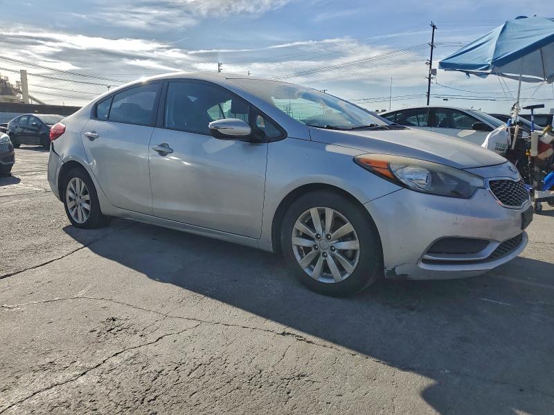 Photo 4 from auction – 2016 KIA FORTE LX with VIN KNAFX4A61G5506186