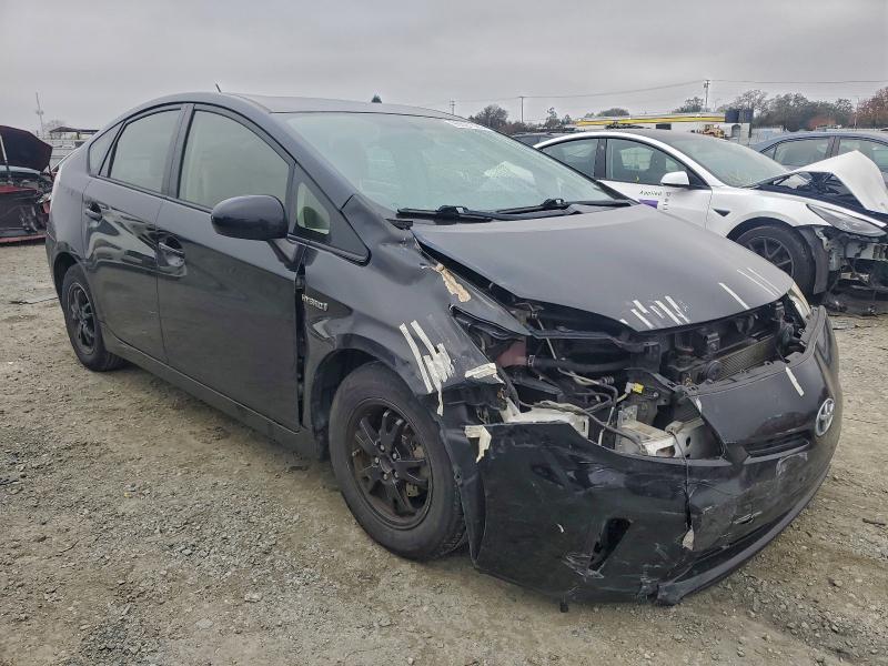 Zdjęcie 4 z aukcji – 2013 TOYOTA PRIUS z VIN JTDKN3DU2D5611259