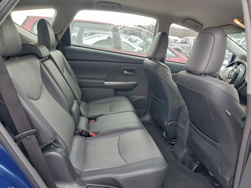 Photo 11 from auction – 2014 TOYOTA PRIUS V with VIN JTDZN3EU4E3295874
