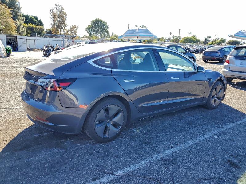 Photo 3 from auction – 2018 TESLA MODEL 3 with VIN 5YJ3E1EA2JF102134