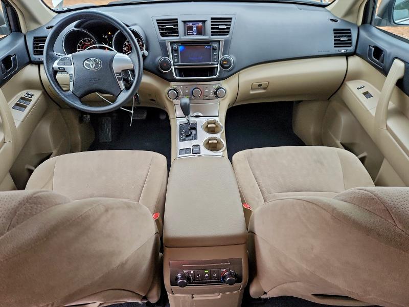 Photo 8 from auction – 2013 TOYOTA HIGHLANDER with VIN 5TDZA3EH1DS034570